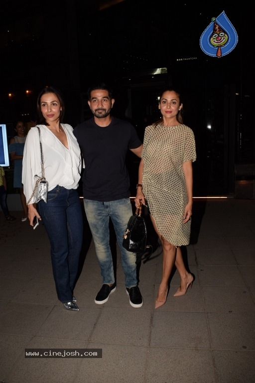 Bollywood Celebs Spotted At Yauatcha BKC - 5 / 12 photos