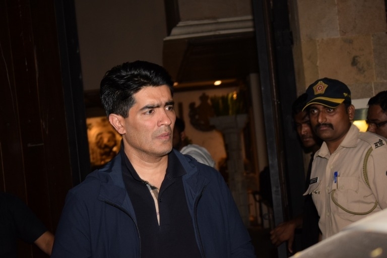 Sridevi Death- Celebs Visit Anil Kapoor Set 1 - 10 / 21 photos