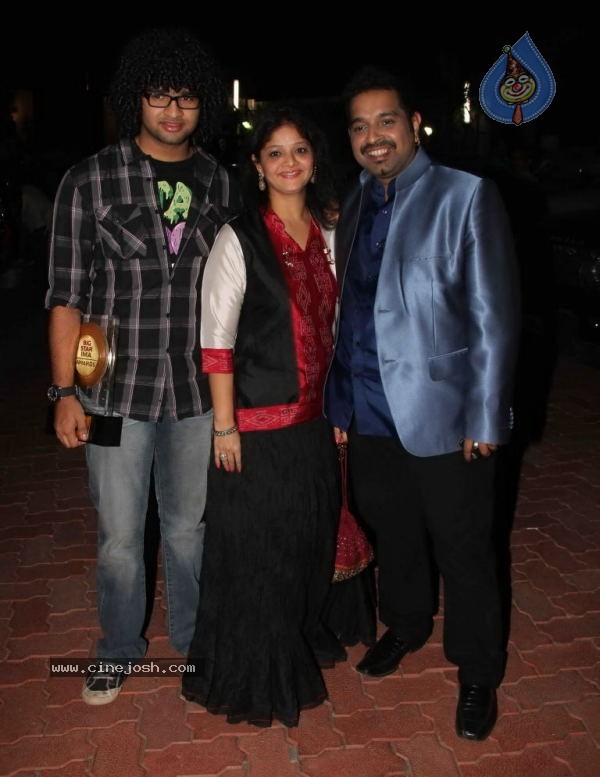 Bollywood Stars at Big IMA Awards - 36 / 96 photos