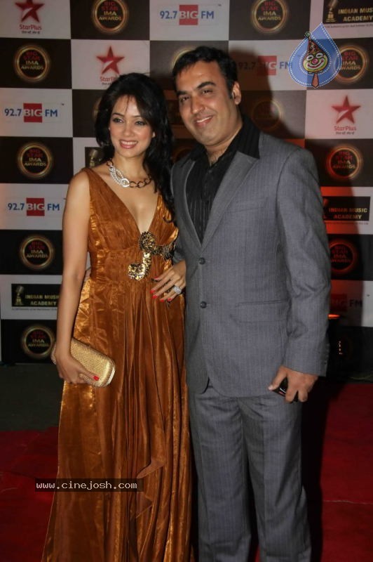 Bollywood Stars at Big IMA Awards - 40 / 96 photos