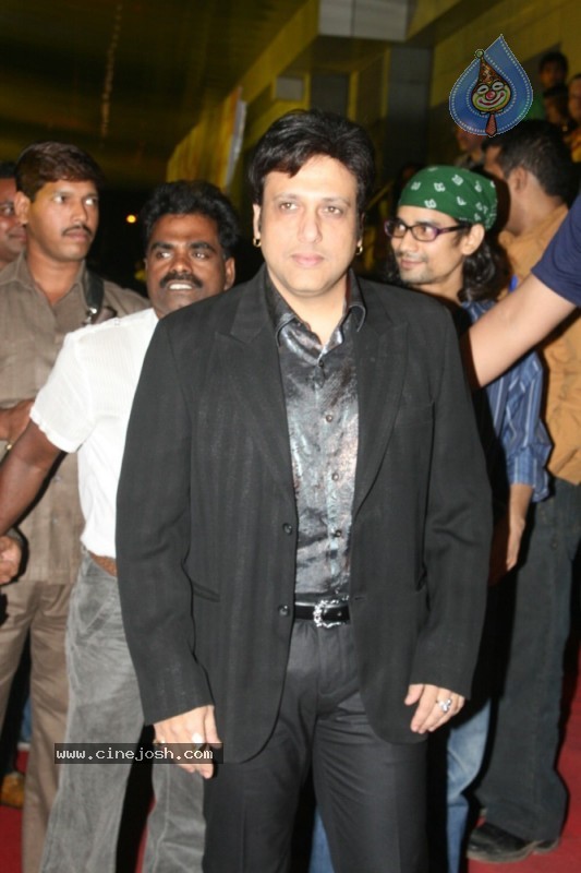 Bollywood Stars At Dulha Mil Gaya Premiere Show - 46 / 78 photos
