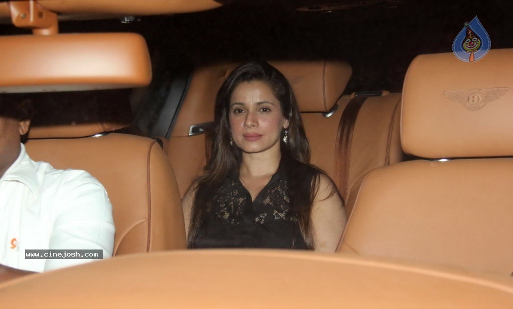 Bollywood Stars at Karan Johar Birthday Bash - 8 / 72 photos