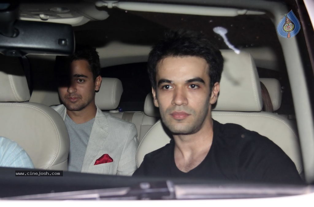 Bollywood Stars at Karan Johar Birthday Bash - 9 / 72 photos