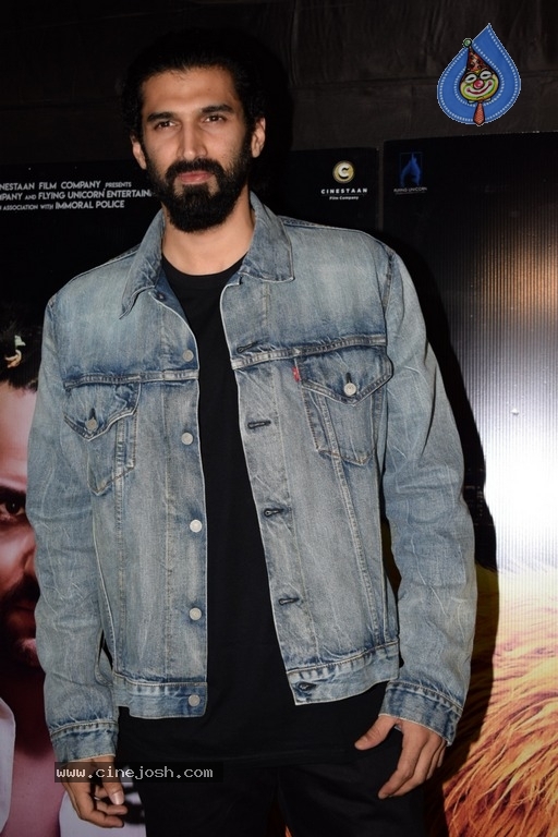 Bollywood Stars At Special Screening Of Kaalakaandi - 12 / 15 photos