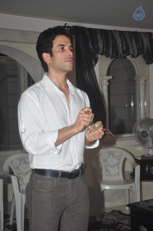 Bollywood Stars Celebrates Ganesh Festival 2015 - 31 / 63 photos