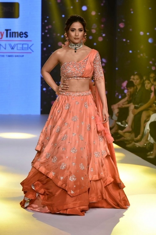 Bombay Times Fashion Week 2019 - 14 / 41 photos