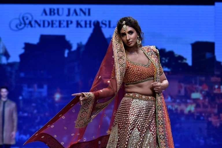 Bollywood fashion 2019 hot sale