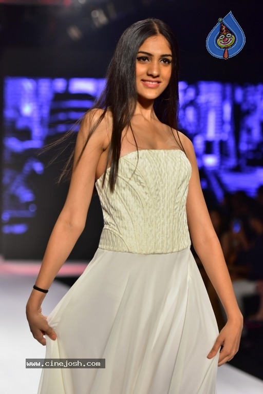 Bombay Times Fashion Week Photos - 7 / 89 photos