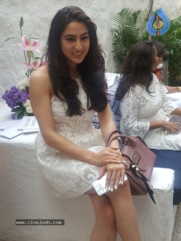 Brunch Hosted By Kanta Motwani To Celebrate 17 Years Of Kromakay - 5 / 20 photos