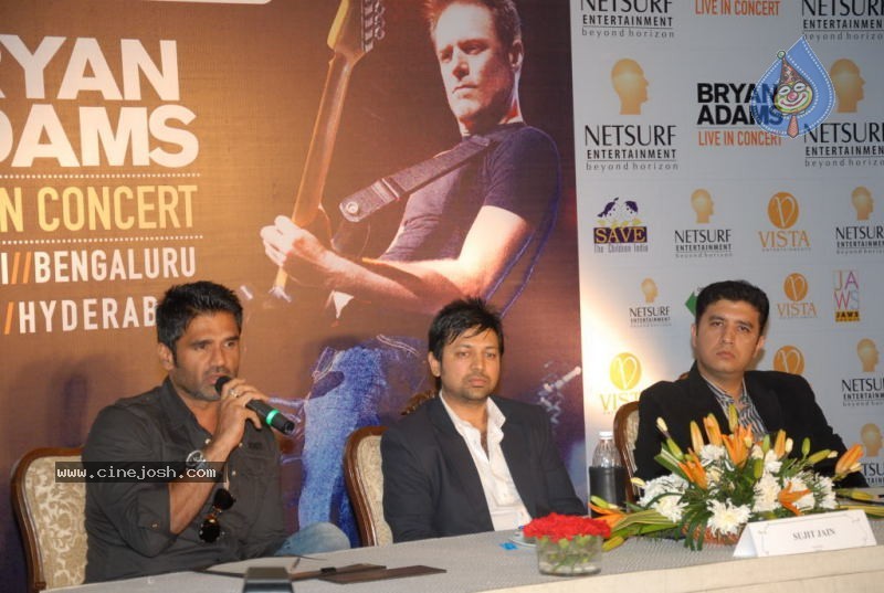 Bryan Adams Live in Concert Press Meet - 6 / 25 photos