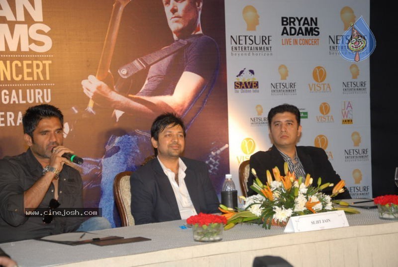 Bryan Adams Live in Concert Press Meet - 17 / 25 photos