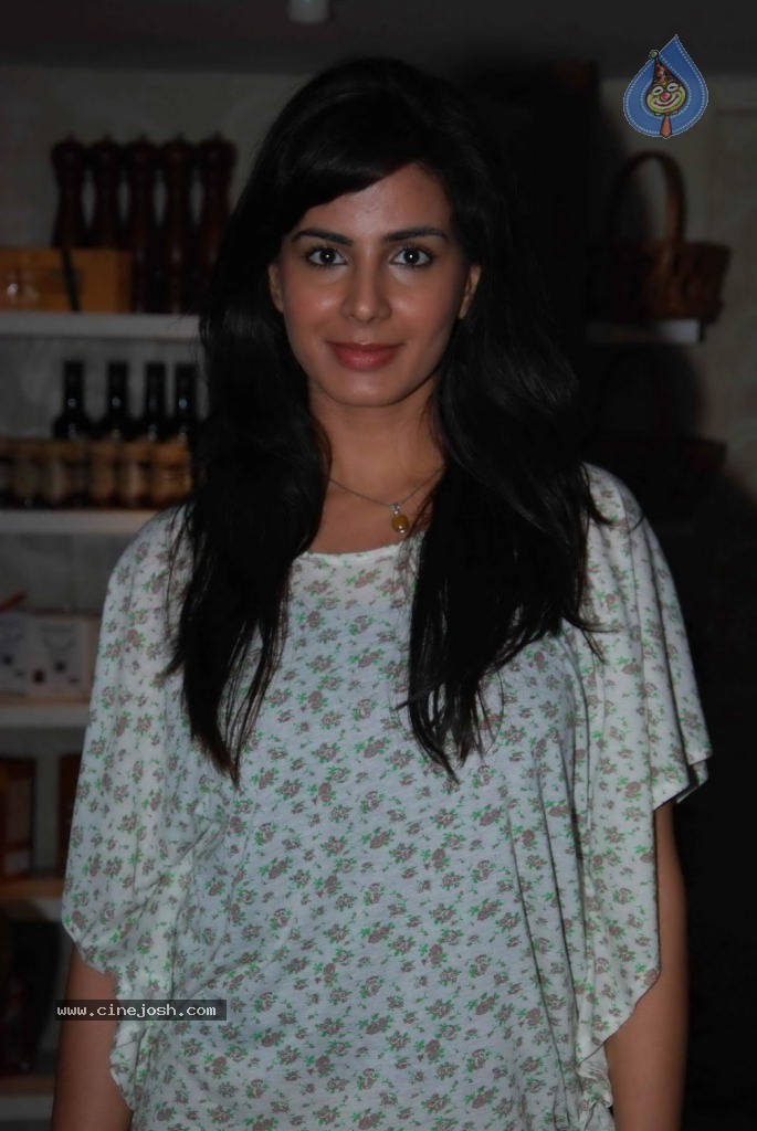Cafe Mangii Italian Restaurant Launch - 84 / 100 photos