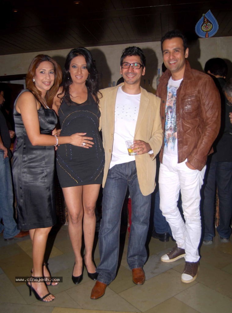 Celebs at Cafe Mangii Restaurants 1st Anniversary Bash - 21 / 31 photos