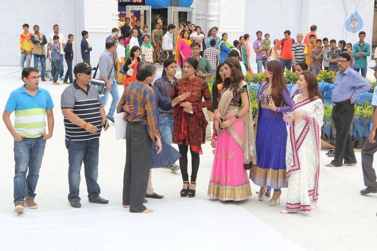 Calendar Girls Team at Andheri Cha Raja - 27 / 42 photos