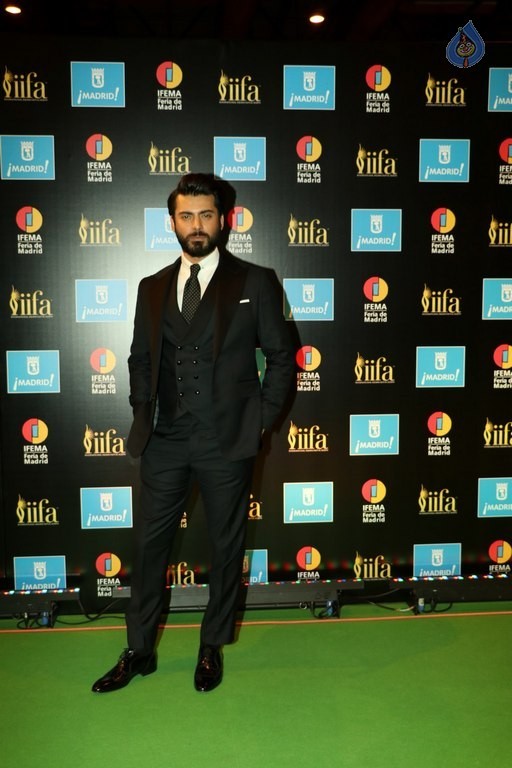 Celebrities at 17th Nexa IIFA Awards - 53 / 81 photos