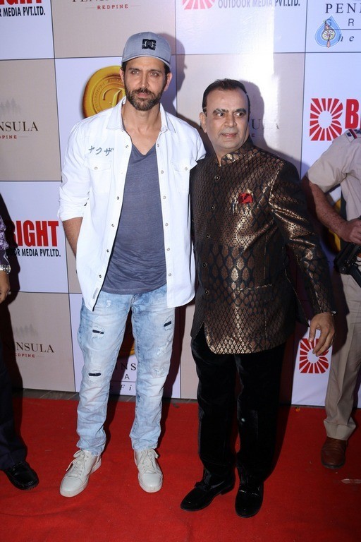 Celebrities at 3rd Bright Award Event - 33 / 50 photos