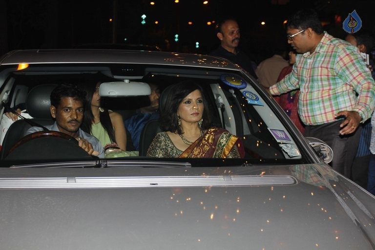 Celebrities at Amitabh Bachchan Hosted Diwali 2015 Party 1 - 3 / 106 photos