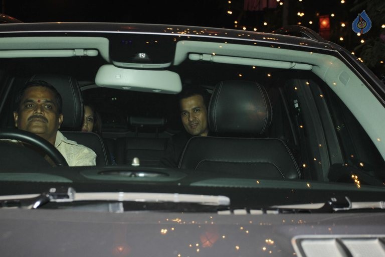 Celebrities at Amitabh Bachchan Hosted Diwali 2015 Party 1 - 50 / 106 photos