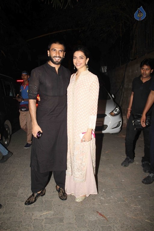 Celebrities at Bajirao Mastani Screening Photos - 40 / 40 photos