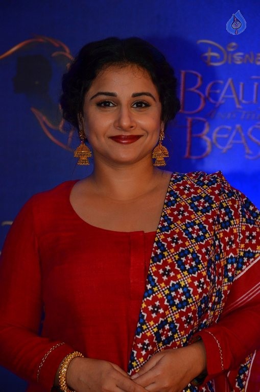 Celebrities at Beauty and The Beast Premiere - 89 / 105 photos