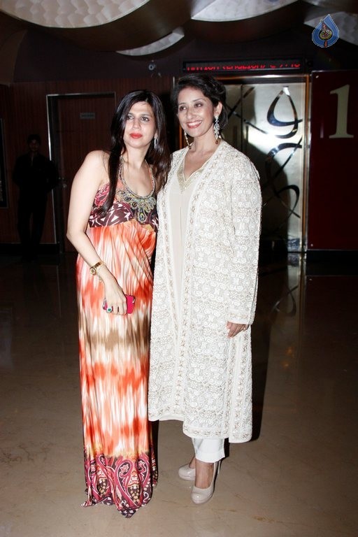 Celebrities at Chehere Film Premiere - 16 / 41 photos
