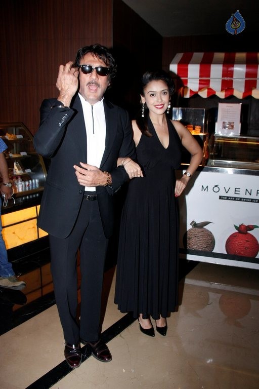 Celebrities at Chehere Film Premiere - 35 / 41 photos