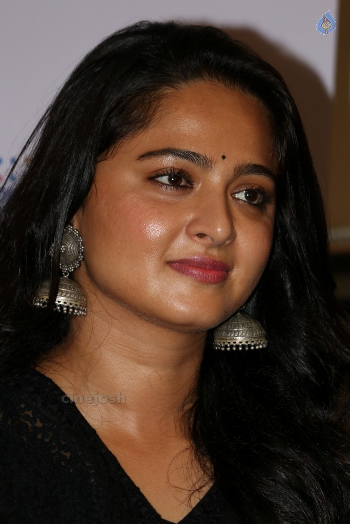 Celebrities at Jio Mami Movie Mela - 35 / 42 photos