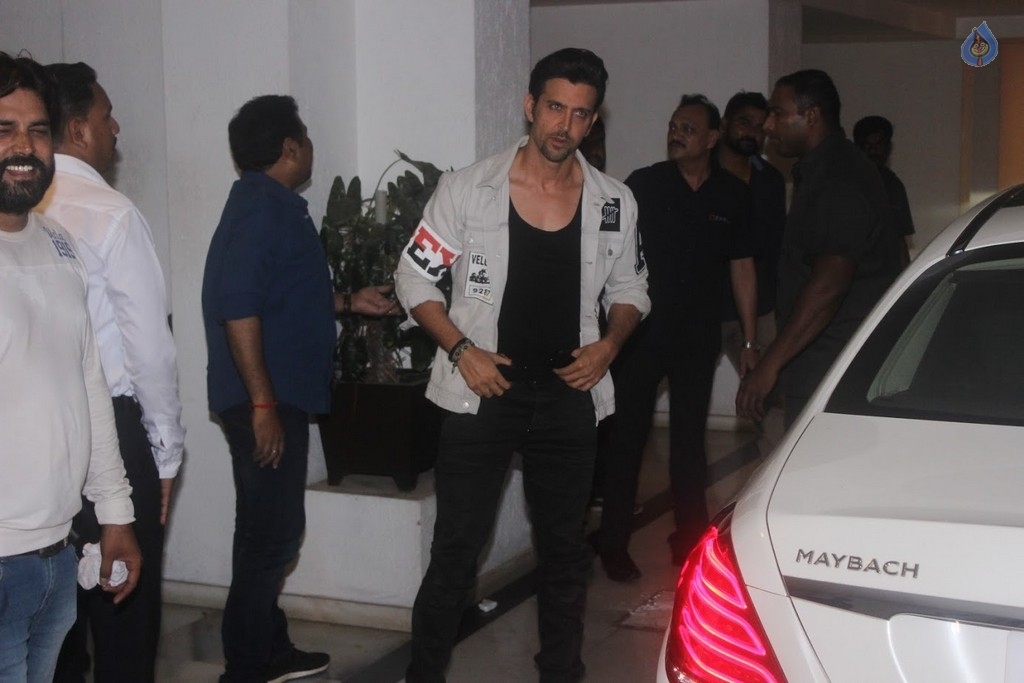 Celebrities at Karan Johar Birthday Party - 41 / 68 photos