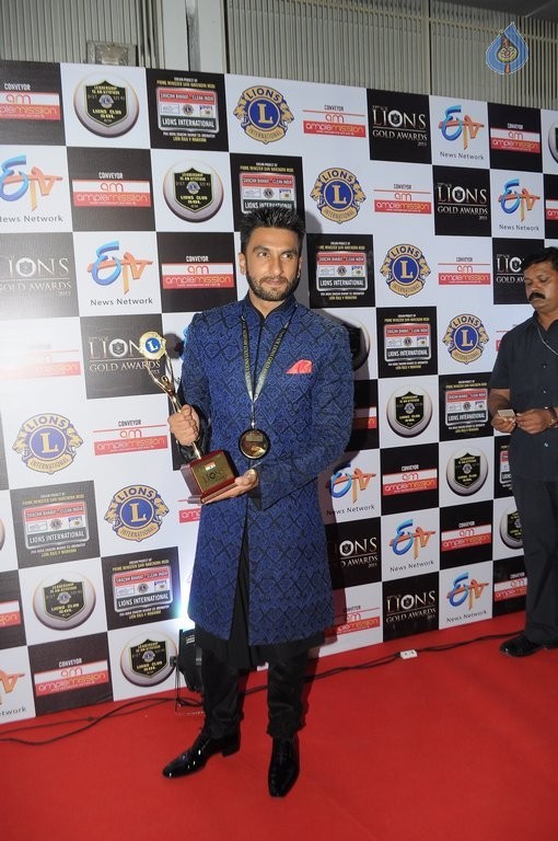 Celebrities at Lions Gold Awards 2016 - 26 / 42 photos