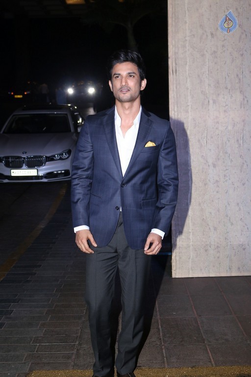 Celebrities at Manish Malhotra Birthday Bash - 58 / 80 photos