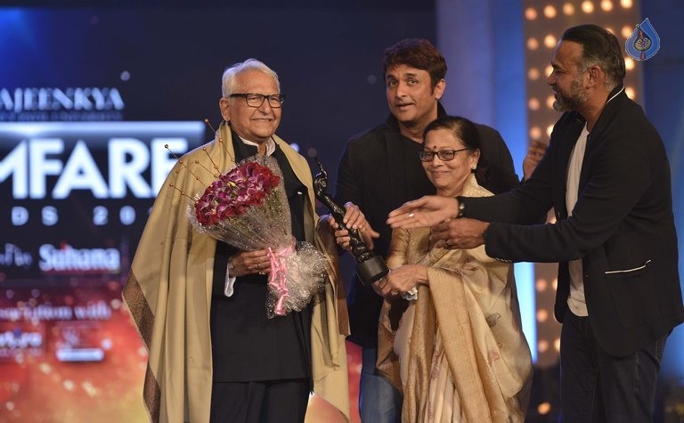 Celebrities at Marathi Filmfare Awards 2014 - 12 / 71 photos