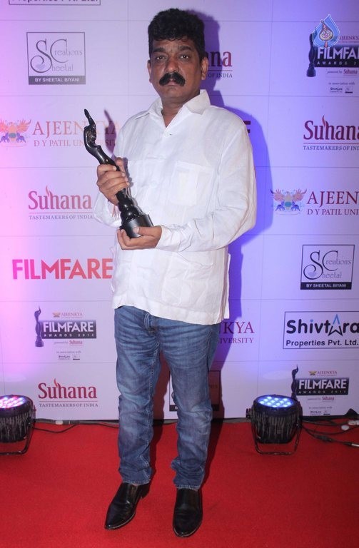 Celebrities at Marathi Filmfare Awards 2014 - 67 / 71 photos