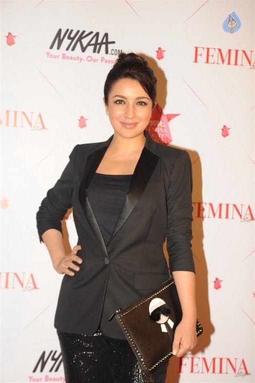 Celebrities at Nykaa Femina Beauty 2016 Awards 1 - 55 / 75 photos