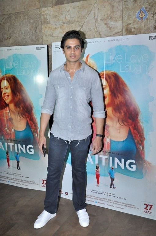 Celebrities at Screening of Film Waiting - 7 / 27 photos