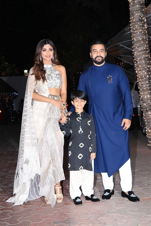 Celebrities at Shilpa Shetty Diwali Bash 2018 - 1 / 42 photos