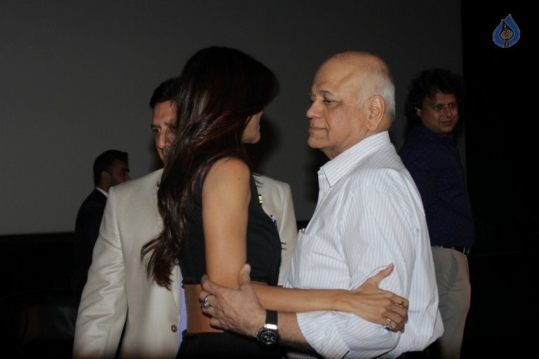 Celebrities at Viaan Mobiles Launch - 28 / 55 photos