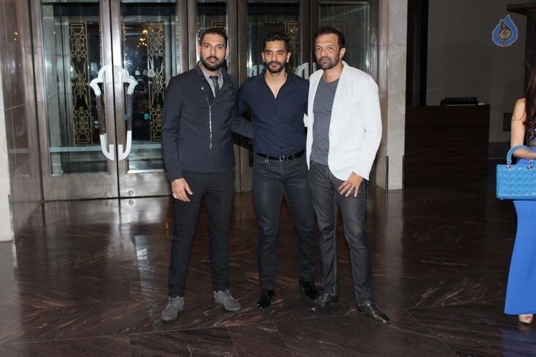 Celebrities at Zaheer Khan Engagement Party - 7 / 43 photos