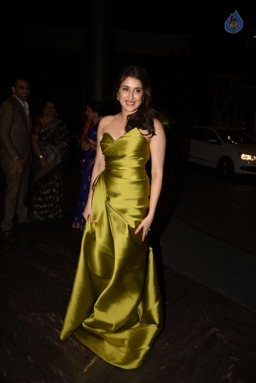 Celebrities at Zaheer Khan Engagement Party - 13 / 43 photos