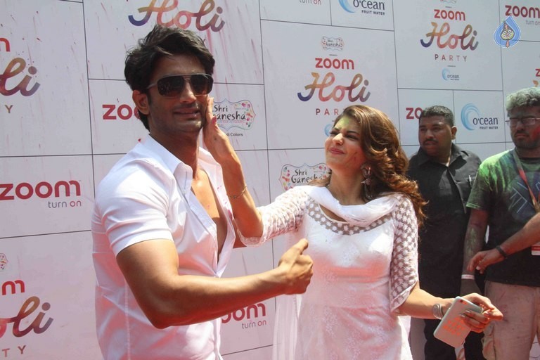 Celebrities at ZOOM Holi 2016 - 30 / 65 photos