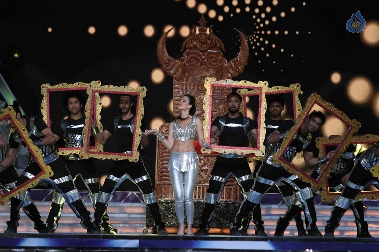 Celebrities Perform at Umang 2017 Show - 82 / 97 photos