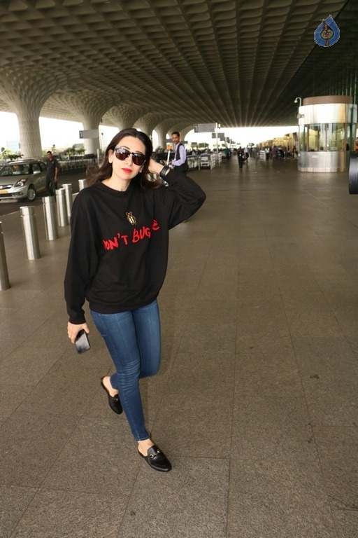 Celebrities Spotted at Airport - 12 / 21 photos