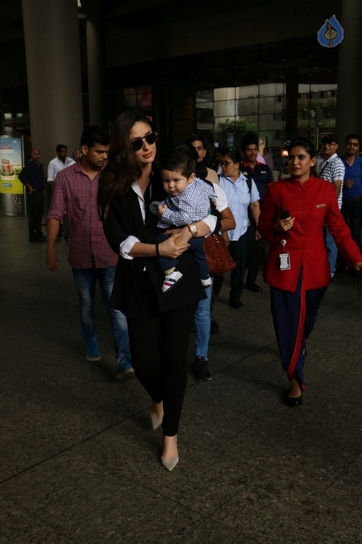 Celebrities Spotted at Airport - 9 / 42 photos