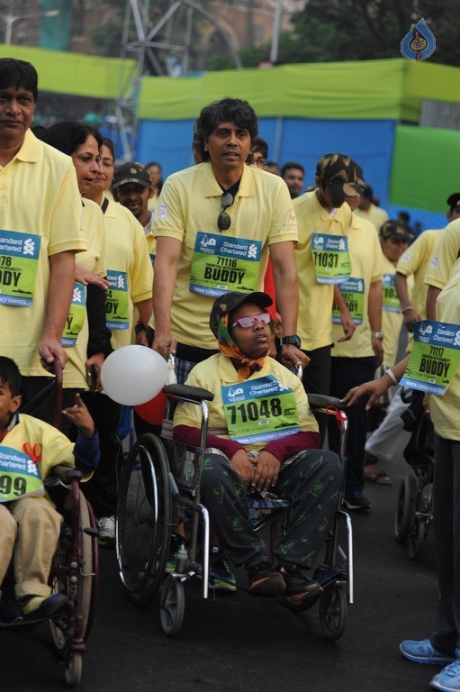 Celebrities Spotted at The Mumbai Marathon 2017 - 2 / 26 photos