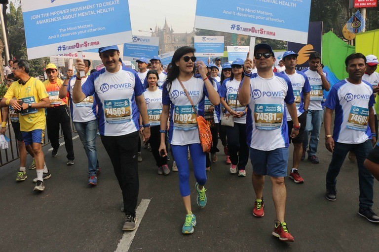 Celebrities Spotted at The Mumbai Marathon 2017 - 16 / 26 photos