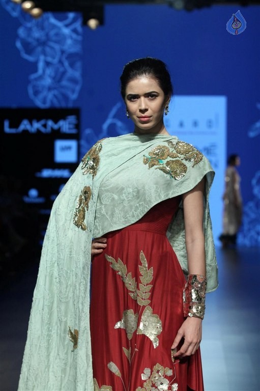 Celebrities Walk the Ramp at LFW 2016 Summer Resort 1 - 29 / 63 photos