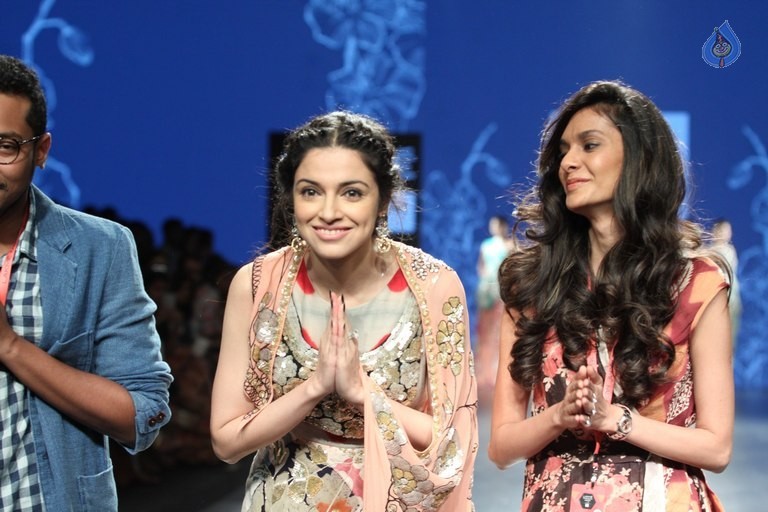 Celebrities Walk the Ramp at LFW 2016 Summer Resort 1 - 52 / 63 photos