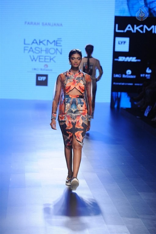 Celebrities Walks the Ramp at LFW 2016 - 32 / 60 photos