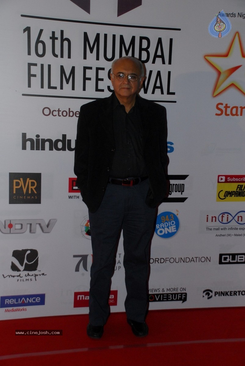 Celebs at 16th MFF Closing Ceremony Photos - 2 / 94 photos