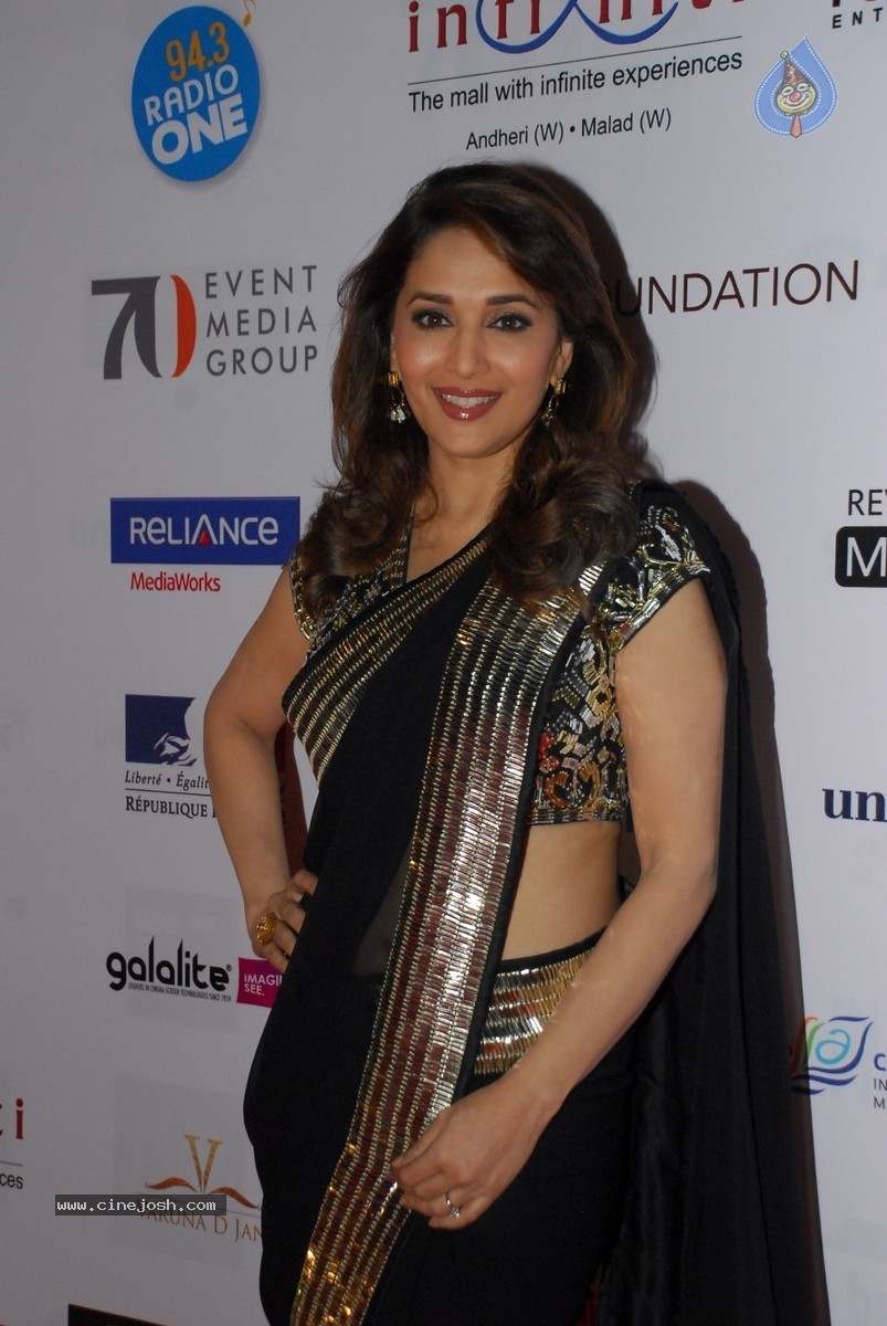 Celebs at 16th MFF Closing Ceremony Photos - 17 / 94 photos