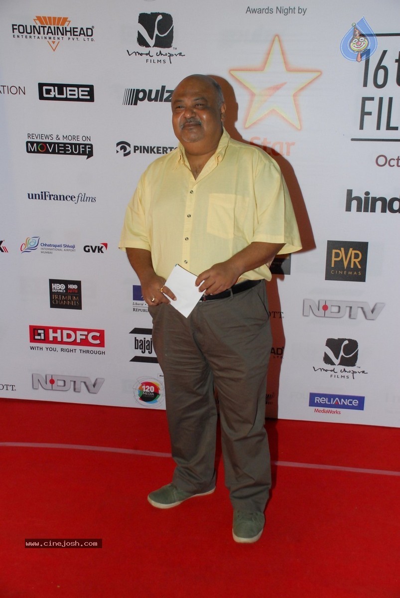 Celebs at 16th MFF Closing Ceremony Photos - 18 / 94 photos